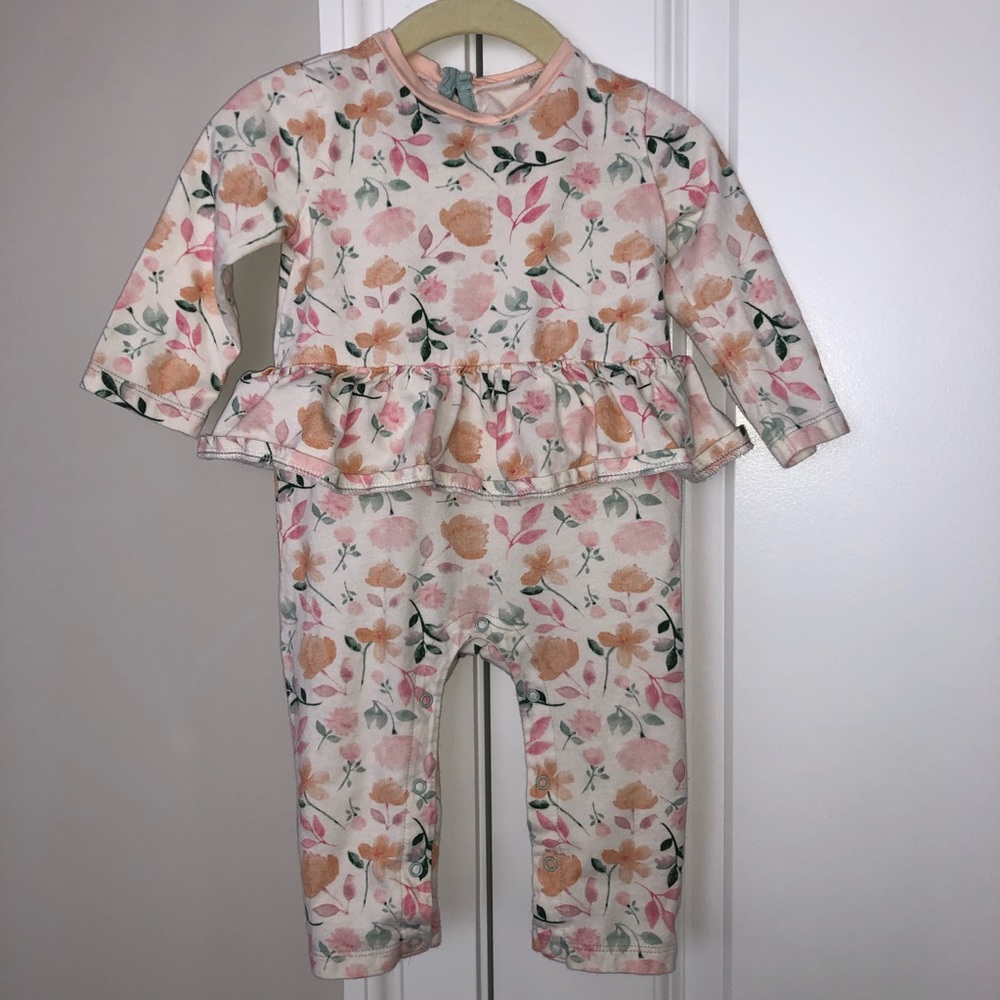 Burt’s Bees Baby Girl Ruffle Outfit